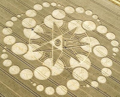 AugustCropCircle 1 - Cropcircles. Is there an islamic view on this?