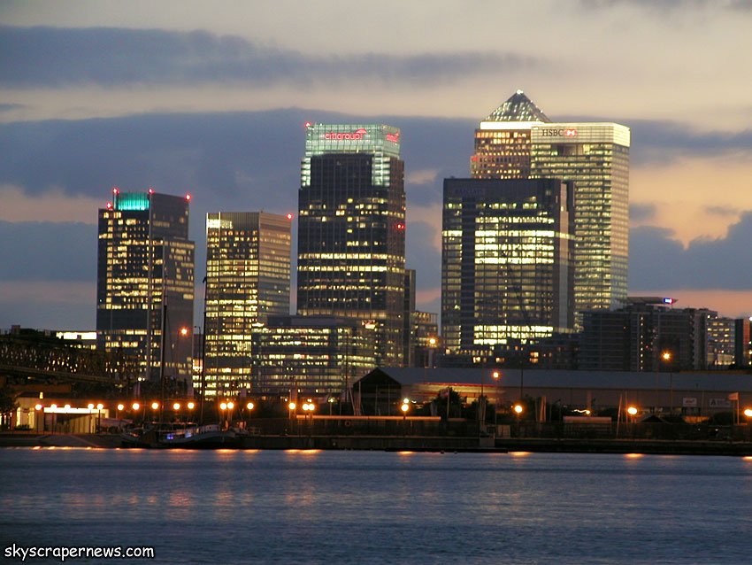 canary_wharf_night201-1.jpg