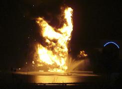 jesusx 1 - 'Touchdown Jesus' statue in Ohio destroyed by lightning