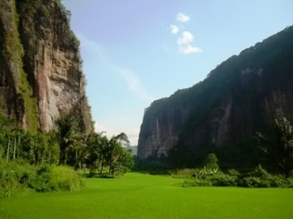 lembahharau-1.jpg