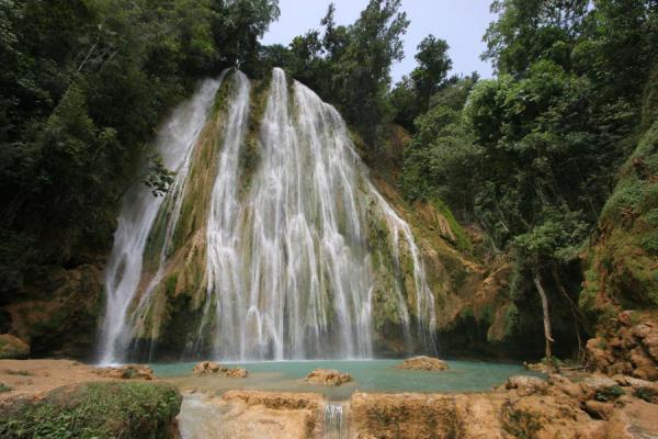 limonwaterfall01-1.jpg