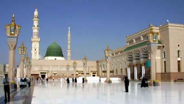 AlMasjidalNabawi600x340-1.jpg
