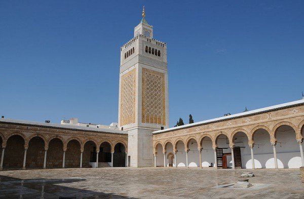 AlZaytunaMosque600x393 1 - 10 Oldest Mosques in the World.