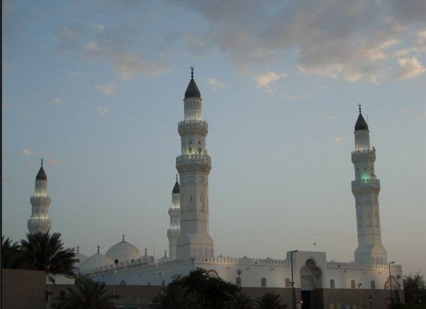 QubaMosque600x436 1 - 10 Oldest Mosques in the World.