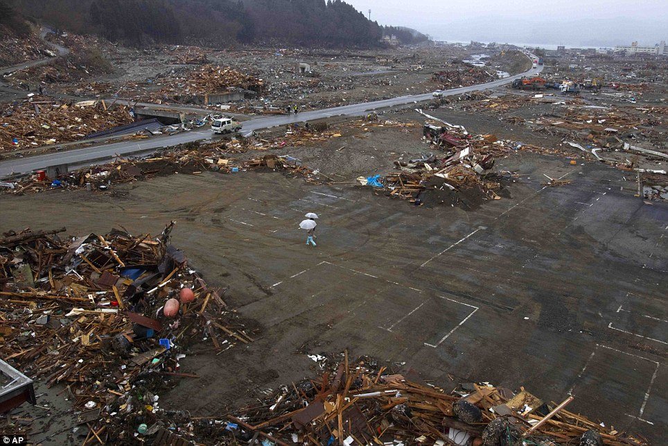 article13663950B2EACC600000578966 964x64 1 - *Must See* Japan Tsunami