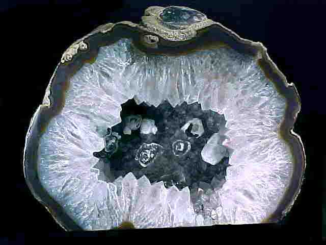 agate20geode-1.jpg