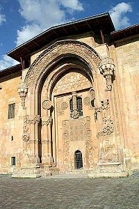 200pxDivrigiUluCamiportal_2006-1.jpg