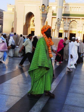 21iftarmadinah14 1 - The Most Precious Moments In The Most Precious Places.