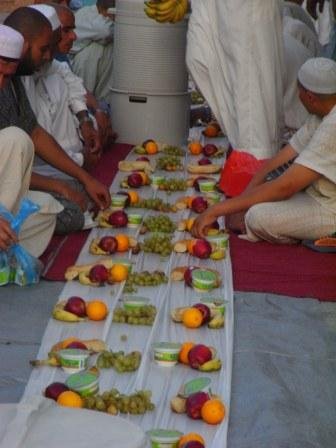 21iftarmadinah17 1 - The Most Precious Moments In The Most Precious Places.