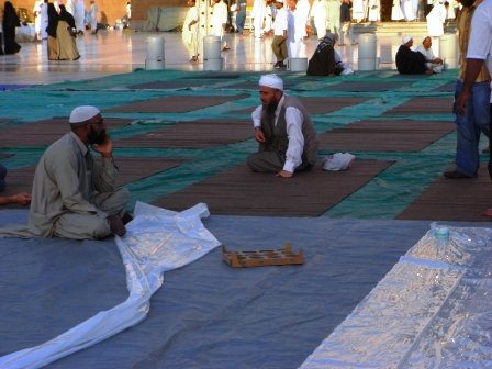 21iftarmadinah8 1 - The Most Precious Moments In The Most Precious Places.