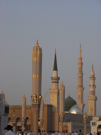 madinah2iftar1 1 - The Most Precious Moments In The Most Precious Places.