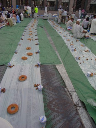 madinah2iftar10 1 - The Most Precious Moments In The Most Precious Places.