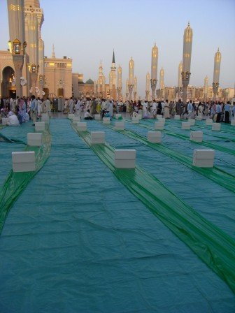 madinah2iftar5-1.jpg