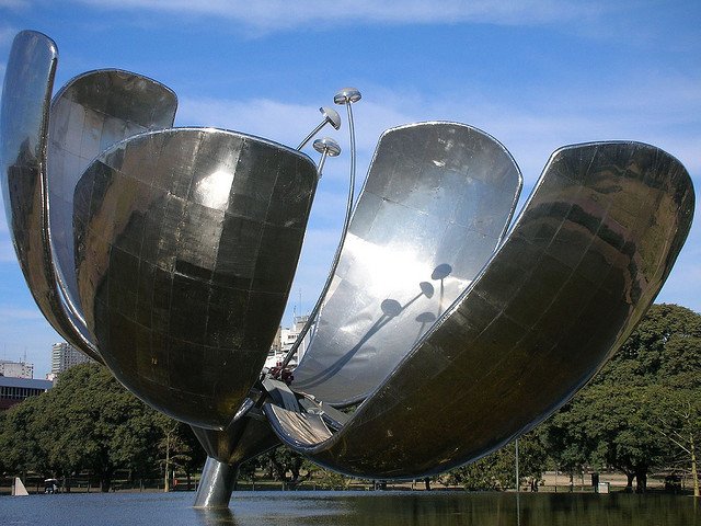 10 1 - Floris Genérica- The Big Metal Flower of Buenos Aires.