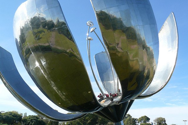 13 1 - Floris Genérica- The Big Metal Flower of Buenos Aires.