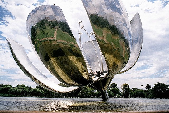 2 1 - Floris Genérica- The Big Metal Flower of Buenos Aires.