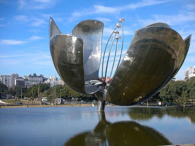 5 1 - Floris Genérica- The Big Metal Flower of Buenos Aires.