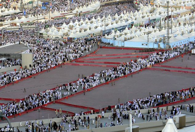 article20582840EB5099100000578811 634x43 1 - Hajj 1432/2011 pictures