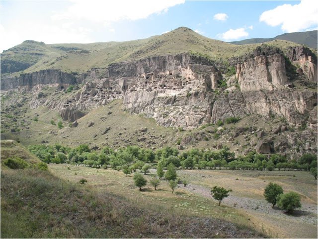 12 1 - The Cave City of Vardzia.