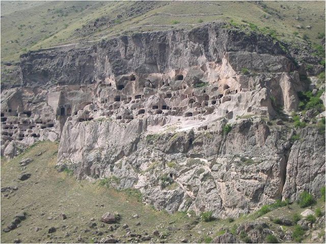 13 1 - The Cave City of Vardzia.