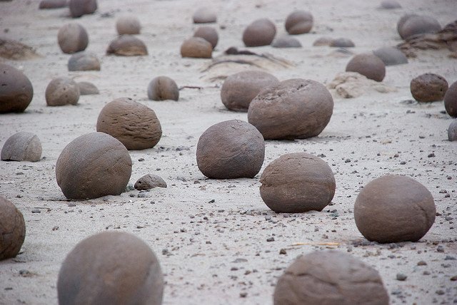 17 1 - Ischigualasto – The Valley of the Moon.