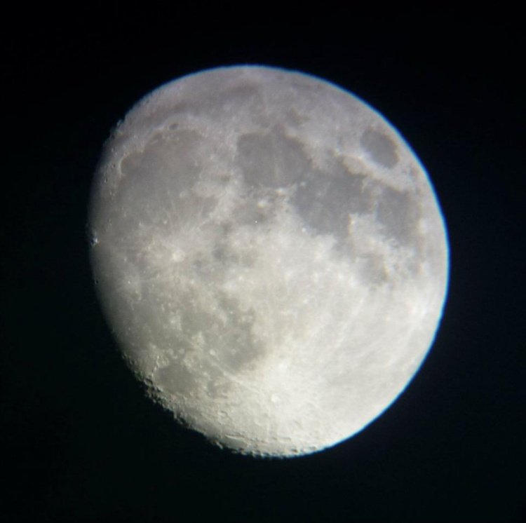 moon1-1.jpg