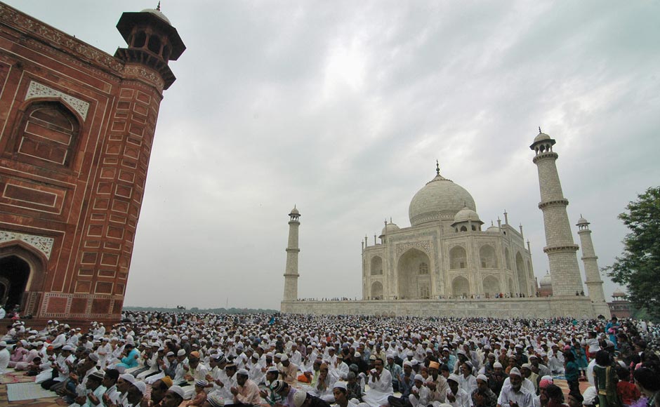 1TajMahal_eid_Reuters-1.jpg