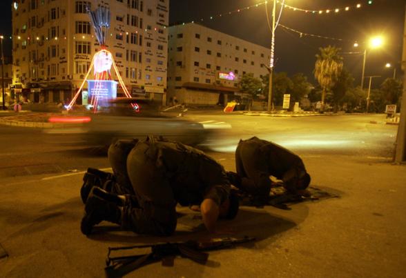 ramadan2012palestine0a3wafajpgw588h403 1 - Ramadhan 2012 around the world in pictures