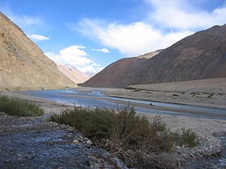 320pxKarakash_River_in_the_Western_Kunlu-1.jpg