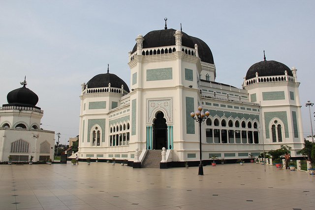 7317060614 e424d2546f z 1 - Mosques in Indonesia