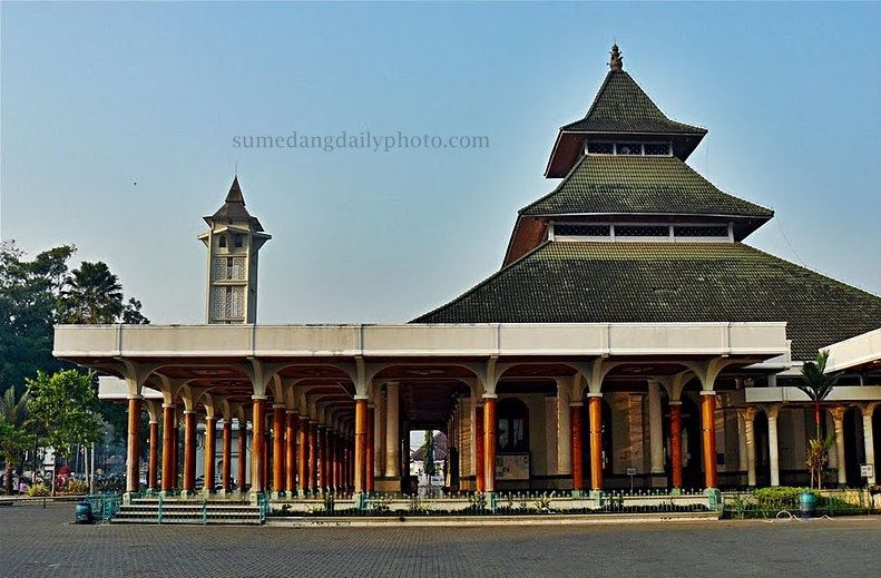 MesjidAgungSumedangsdpJPG-1.jpg