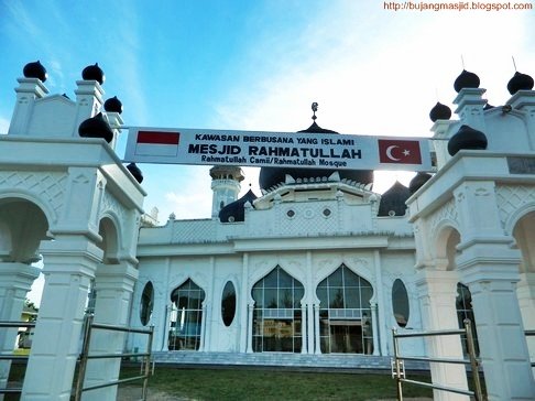 masjid rahmatullah Lampuuk283629 1 - Mosques in Indonesia