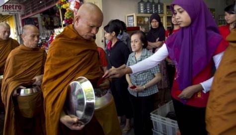 id75881width475 1 - Dalai Lama Decries Buddhist Attacks On Muslims In Myanmar