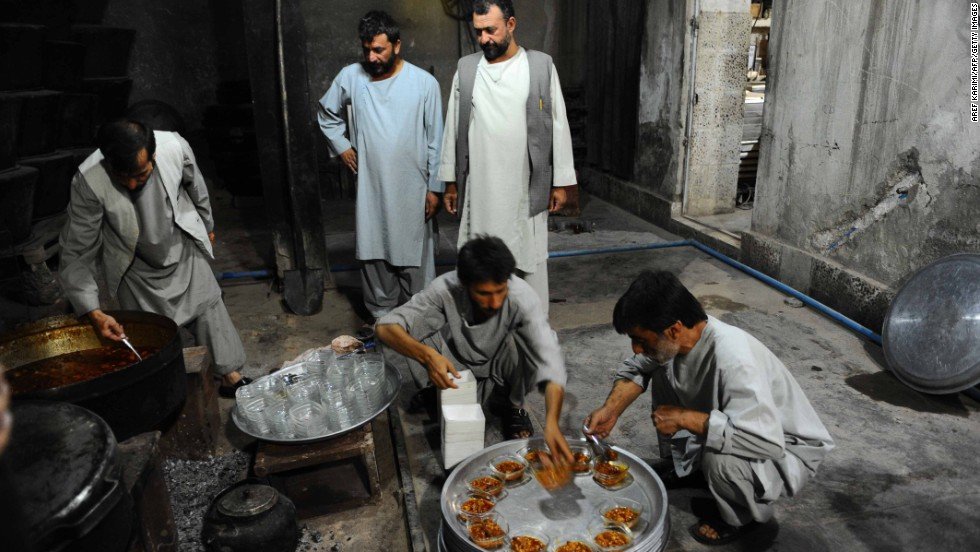 13071910034903ramadan0719horizontallarge 1 - Ramadhan 2013 around the world in pictures