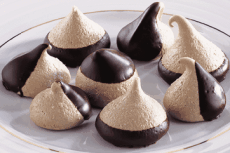 Coffee_Meringues_2-1.gif