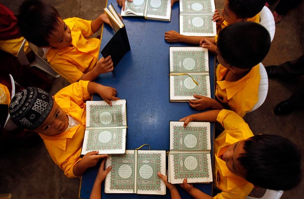 filipinokids_1694849i-1.jpg