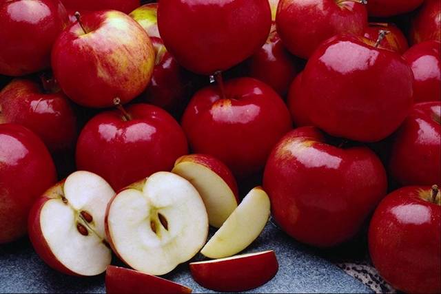 02Apples-1.jpg