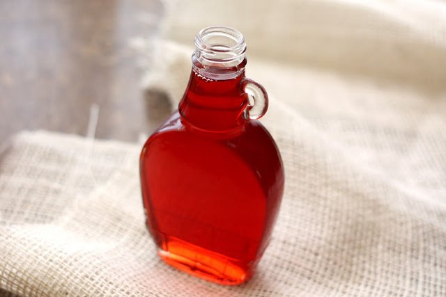 strawberrysimplesyrup4-1.jpg