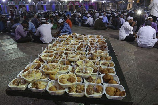 BNDM460 iramad G 20140701023935 1 - In pictures: Ramadhan 2014 around the world
