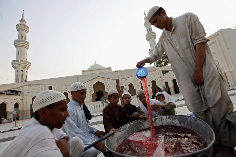 06182015Ramadan11780x520 1 - In pictures: Ramadhan 2015 around the world