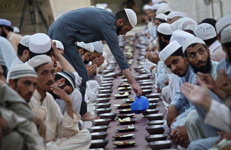 06182015Ramadan6780x506 1 - In pictures: Ramadhan 2015 around the world