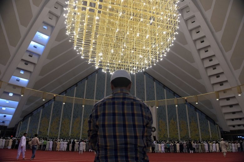 GettyImages477596914780x519 1 - In pictures: Ramadhan 2015 around the world