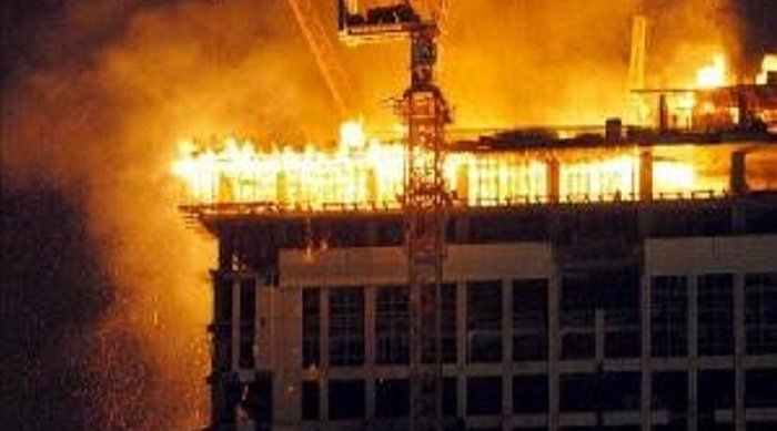 er 1 - Fire at Mecca hotel! 2 injured, over 1,000 Haj pilgrims evacuated