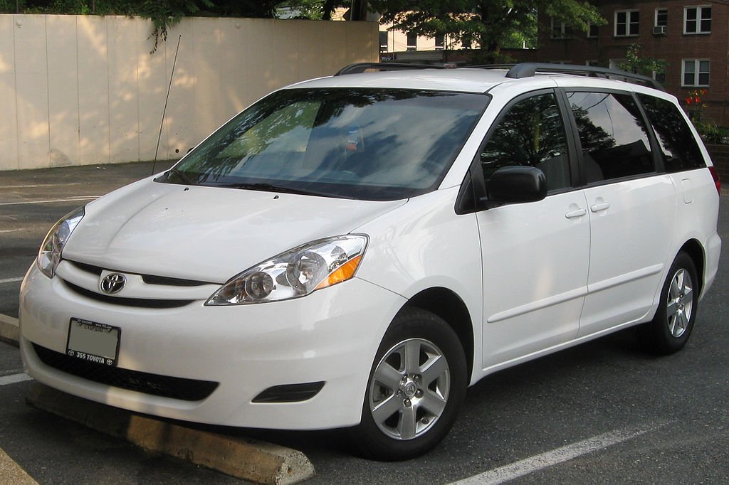 1024px20072009 Toyota Sienna LE 0626200 1 1024px20072009 Toyota Sienna LE 0626200 1 -