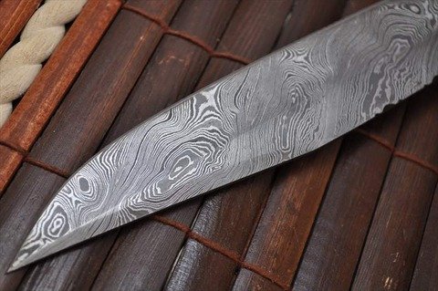 4a65b25bs 1 - Damascus Steel: The legendary weapon lost to time, containing Carbon nanotechnology.