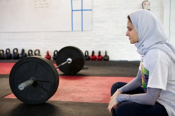 muslim weighlifter 1 - Your Hijab isn't just a cloth...