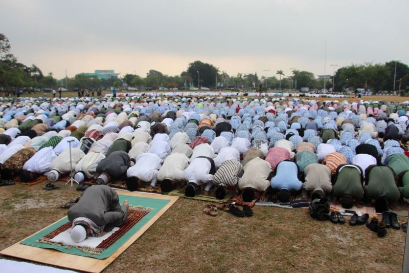 Ilustrasi_Sholat_Istisqo-1.jpg