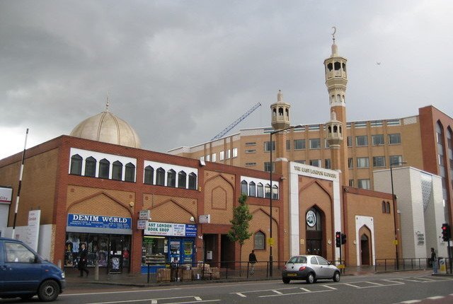 eastlondonmosque640x430 1 - Non-Muslims experience beauty of Islam at East London Mosque