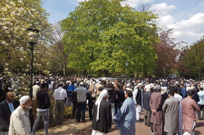 janaza650x430 1 - Hundreds attend Manchester janaza for young men killed in car crash