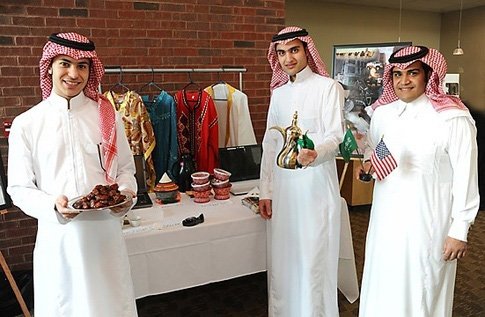 Saudimen-1.jpg